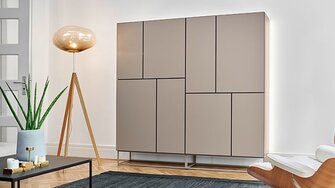 Con la sua capacità rigenerativa innovativa, Bluefin Pigmosoft di ADLER garantisce superfici di mobili impeccabili. | © Kettnaker