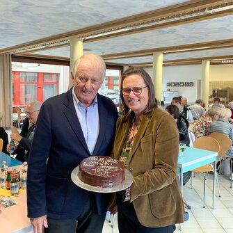 Keine Geburtstagsfeier ohne Torte – sie schmeckte noch besser als sie aussah!