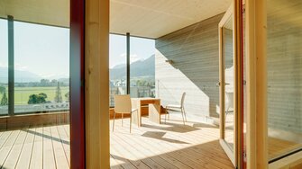 Okna jsou v zásadě dobře chráněna pouze lakem… | © ADLER