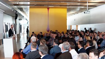 Podmanivé přednášky hlavního řečníka Frank Eilers, ... ... a živá výměna zkušeností: Fenstertage 2019 nabídly intenzivní program.