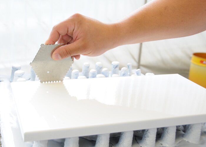 Tloušťka vrstvy je 175 do 200 μm