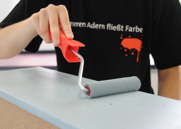 Váleček pro vodouředitelné laky 10 cm